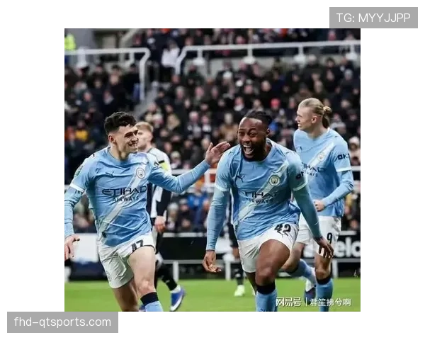 曼城后卫格伊：来到曼城完全改变了我之前的比赛方式，我在边踢边学